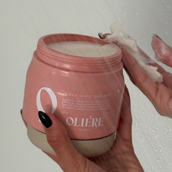 Oliére Hydra Wave Hair Mask consistency