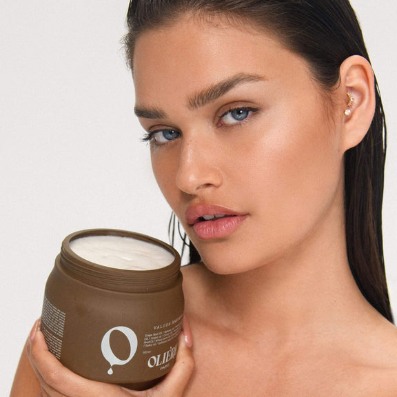 Oliere Paris Valour Hair Mask consistency