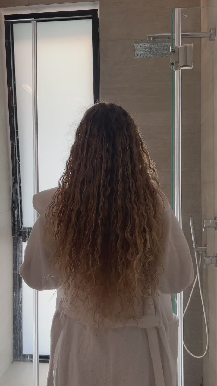 Oliére Hydra Wave Hair shower routine